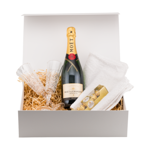 moet hamper white box